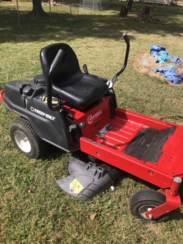 Troy Bilt Mustang Fit Arnold Missouri United States Riding Lawn